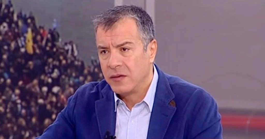 Θεοδωράκης: «Ακροδεξιοί οι διοργανωτές των συλλαλητηρίων» – Τους πονάει ο ξεσηκωμός!